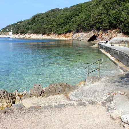 By The Sea Merag, - 7877 *